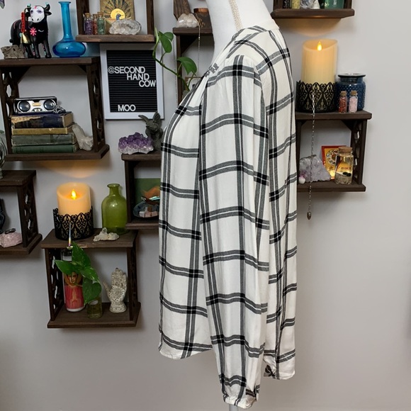 Loft Flannel Tunic Top - Picture 2 of 6